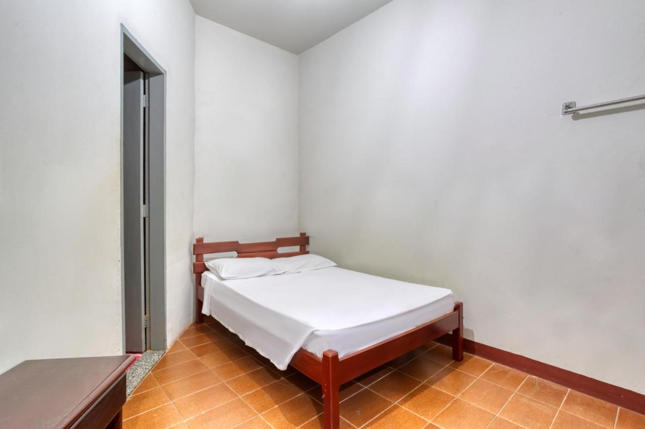 Hotel Aguia Morrinhos  Екстериор снимка
